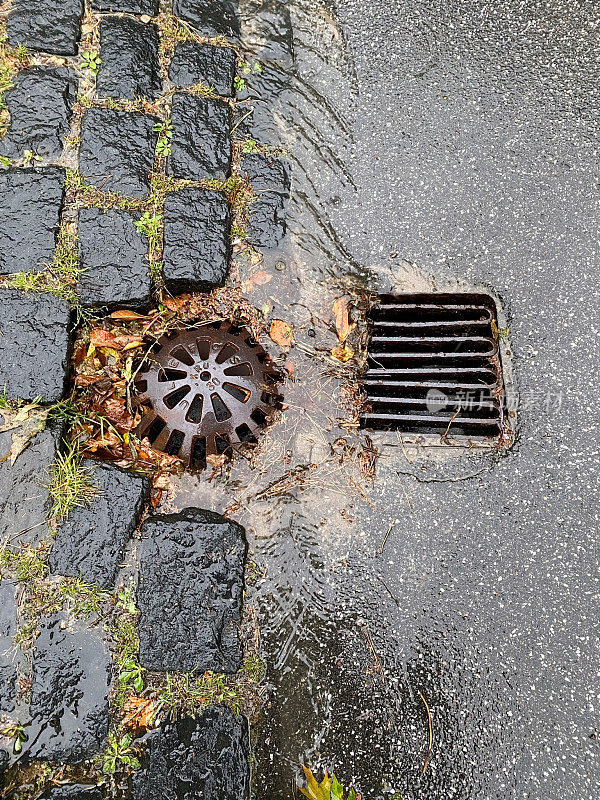 大雨后排水