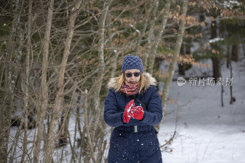 她喜欢第一场雪