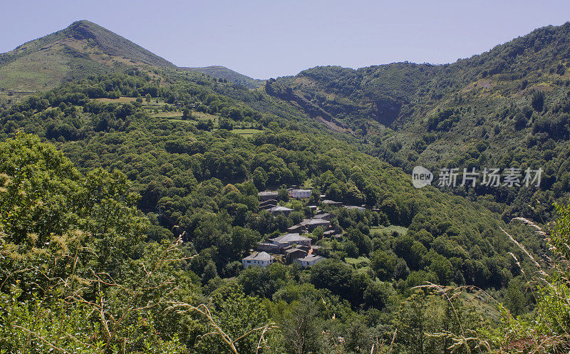 山区的一个小村庄