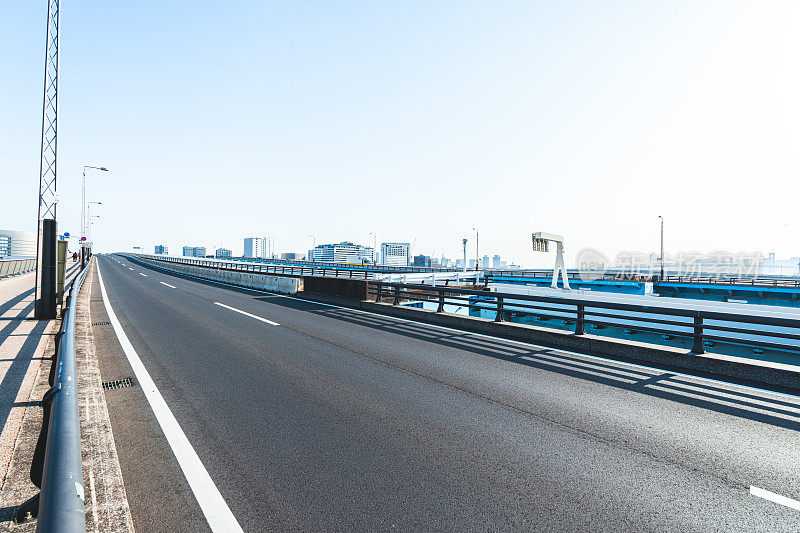 东京晴美码头和丰洲码头的城市道路