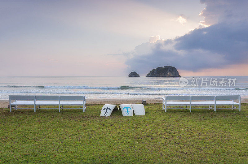 泰国山姆罗伊约国家公园的海景和夜空