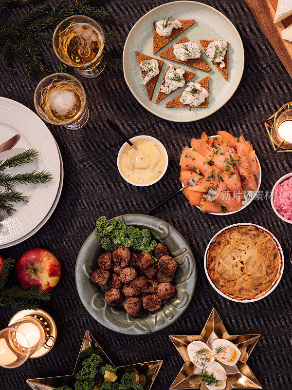 典型的smörgåsbord为圣诞节一点点适合小型聚会
