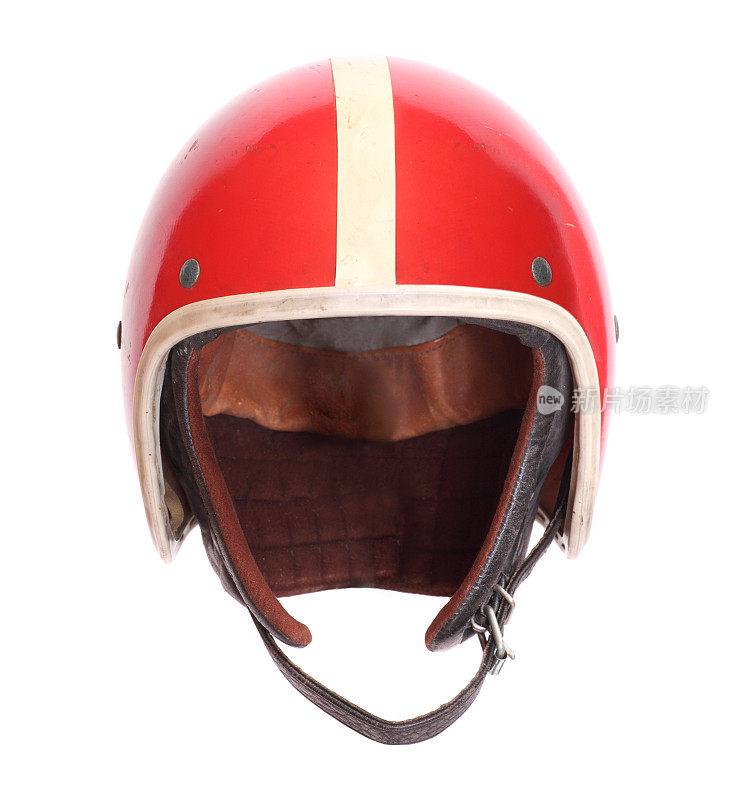 一个红白条纹的摩托车头盔孤立在白色上