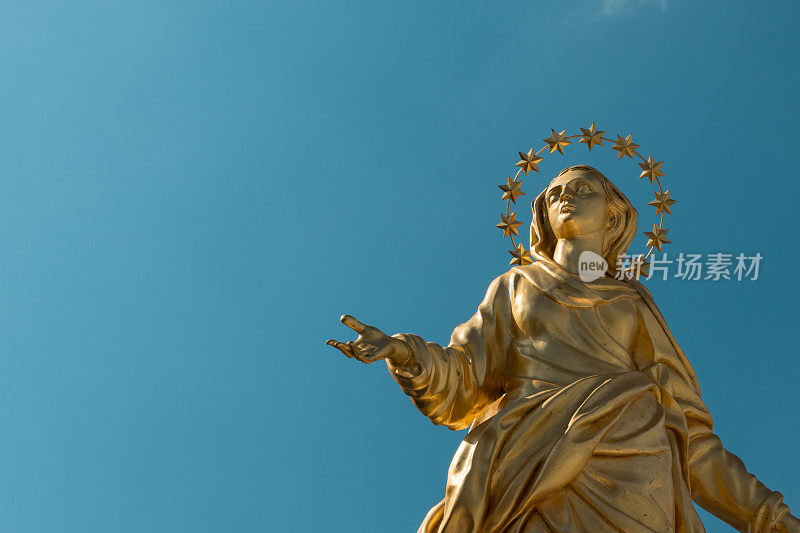 意大利米兰圣母金像完美青铜复制品