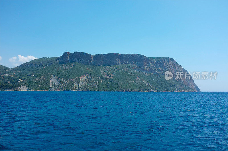 靠近卡西斯的地中海小溪(Calanques)