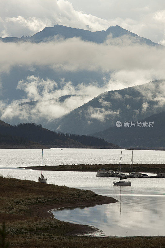 格兰比湖和印第安峰科罗拉多