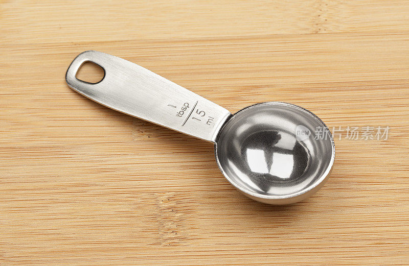 测量一个汤匙