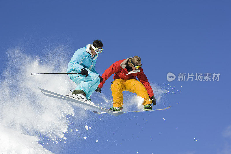 滑雪对单板滑雪跳跃比赛