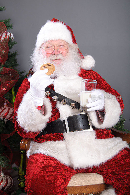 真正的圣诞老人和饼干