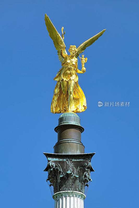 德国慕尼黑佛登森格尔纪念碑顶端的和平天使