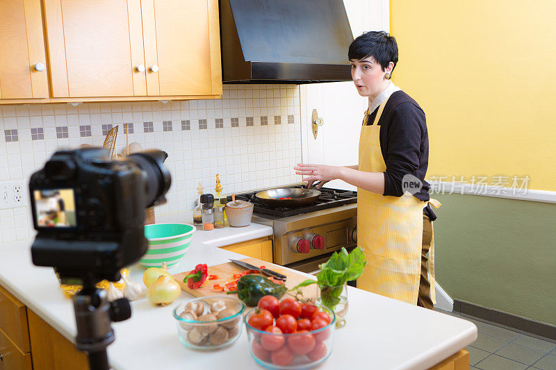 千禧视频博客家庭厨房烹饪教程演示