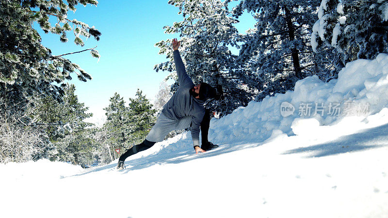 在雪道上锻炼