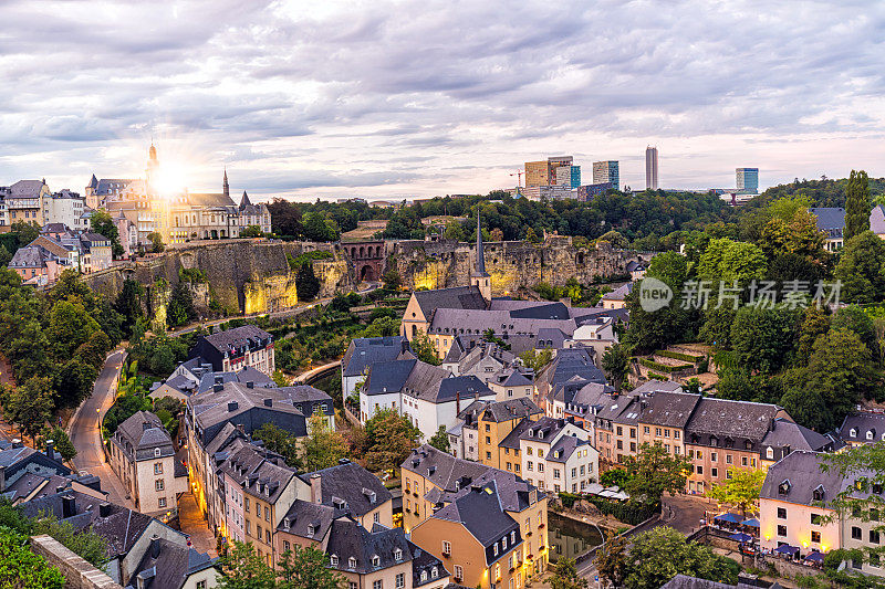 日落时分的Kirchberg