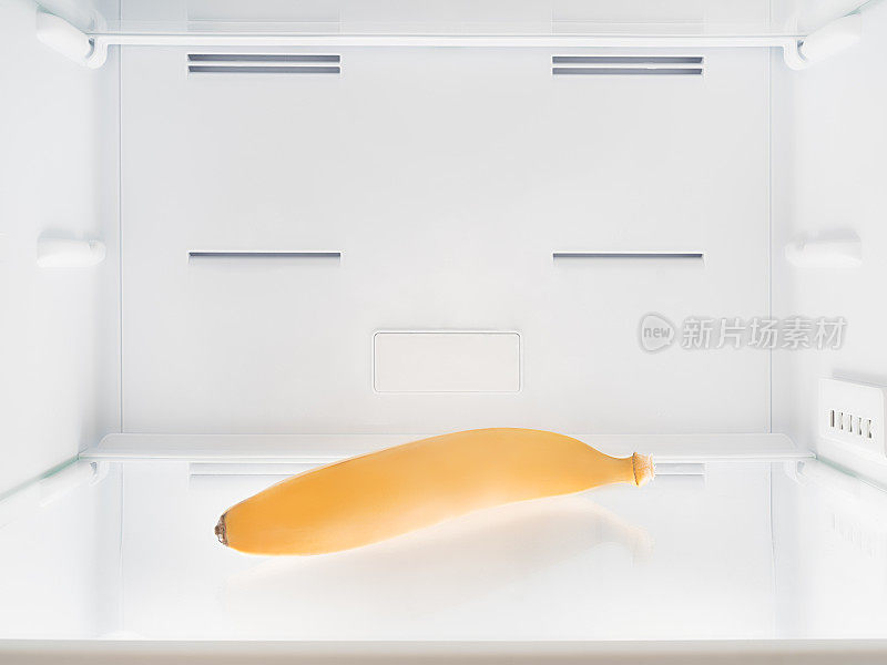 冰箱里放一根香蕉