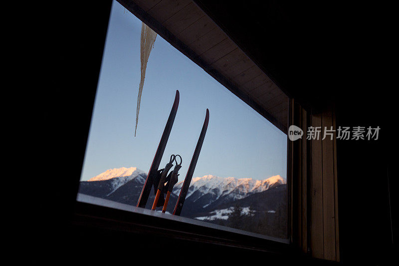 越野滑雪小屋度假