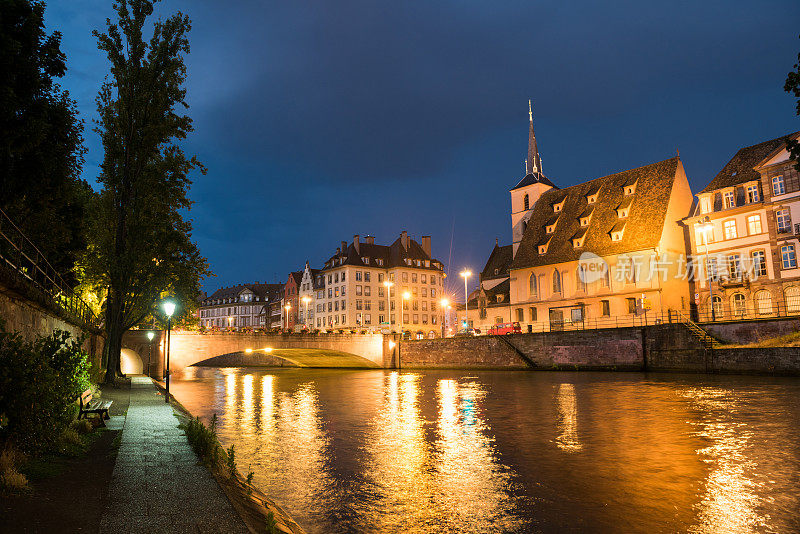 风景如画的法国斯特拉斯堡黄昏