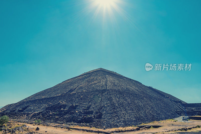 墨西哥特奥蒂瓦坎的太阳金字塔