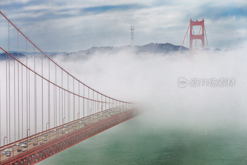 金门大桥，低雾，旧金山