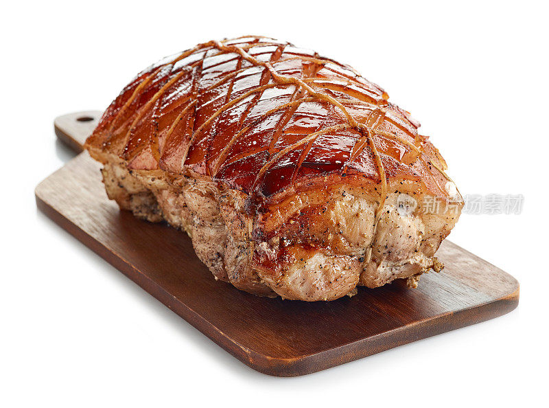 木砧板上的烤猪肉