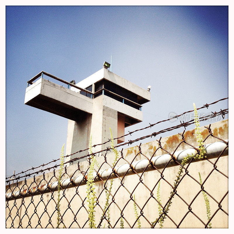 监狱观察塔