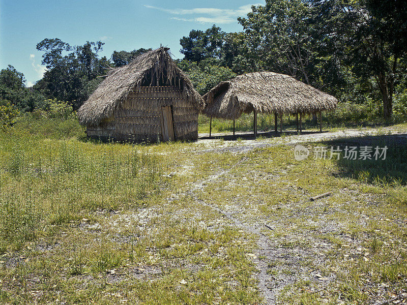 在乡村小屋