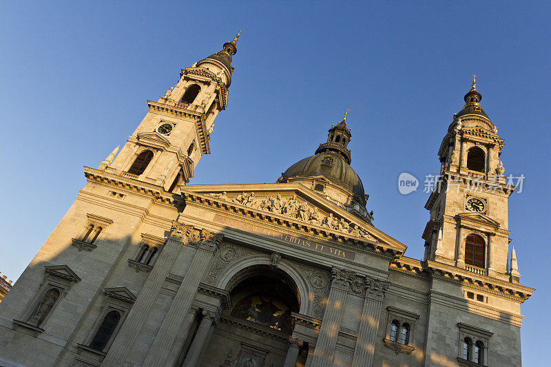 布达佩斯的圣斯蒂芬大教堂
