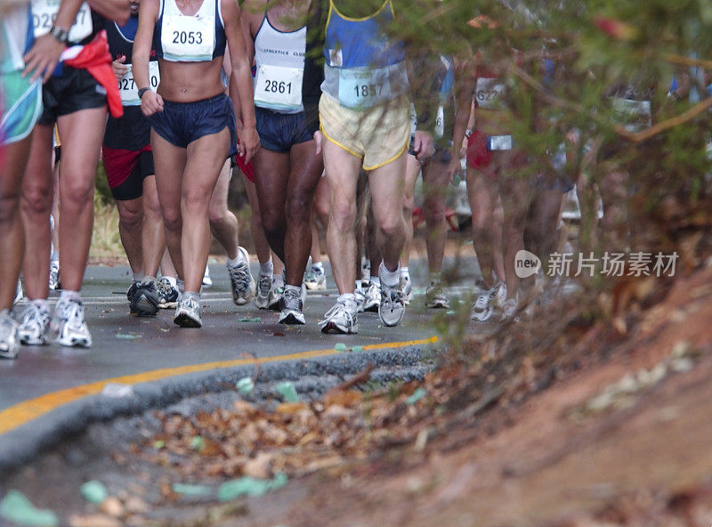 跑步的山顶上