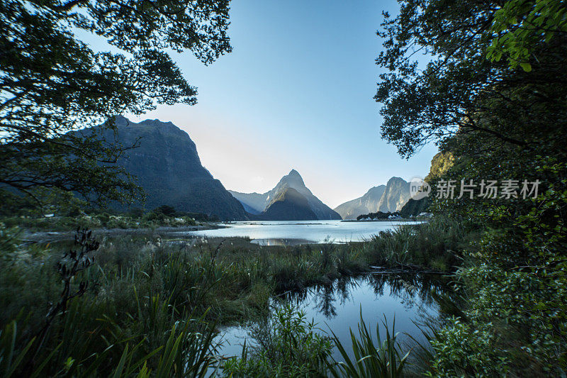 尖顶峰，米尔福德湾，新西兰