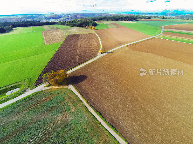 乡村公路鸟瞰图