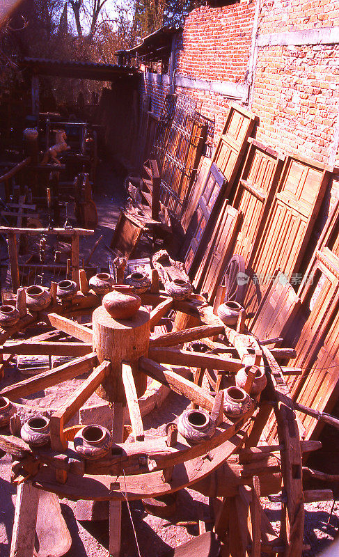墨西哥Patzcuaro的旧陶器制造设备