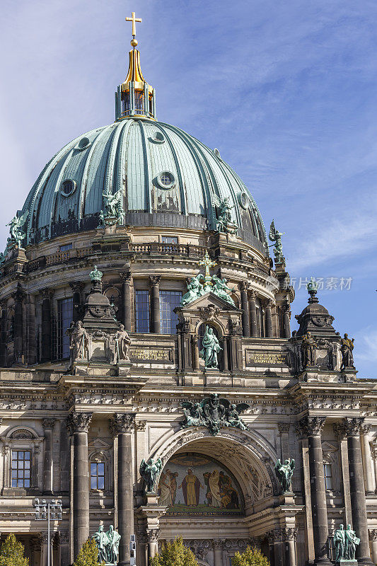 德国柏林大教堂或柏林大教堂的巴洛克式立面