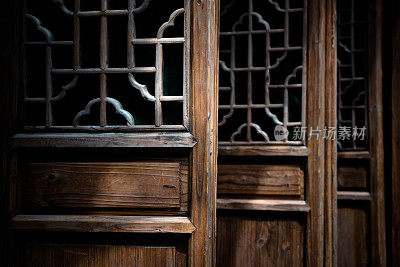 乌镇的传统木窗