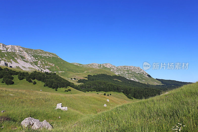 波黑美丽的乌鲁贾克山