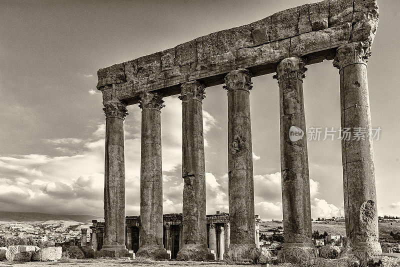 巴贝克宙斯神庙的柱子
