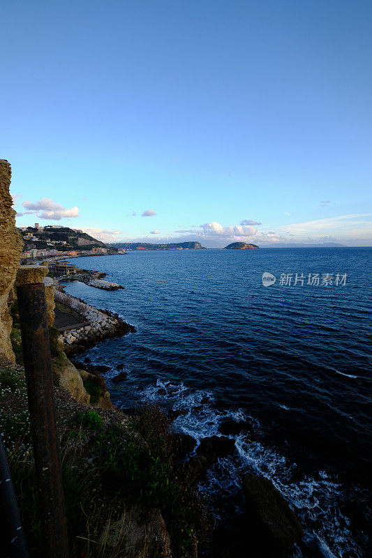 波佐利港，那不勒斯湾，意大利