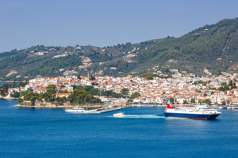 希腊斯基亚索斯岛城纵览地中海爱琴海度假旅游