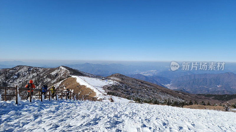 雪山