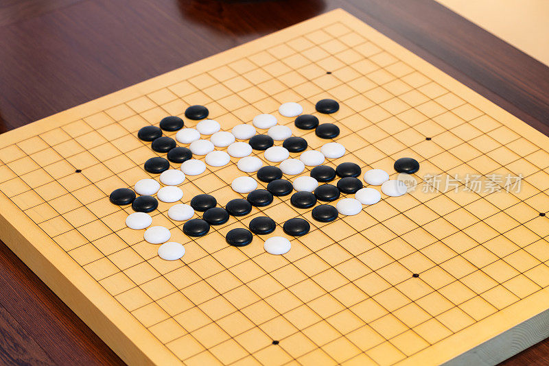 围棋-棋盘游戏