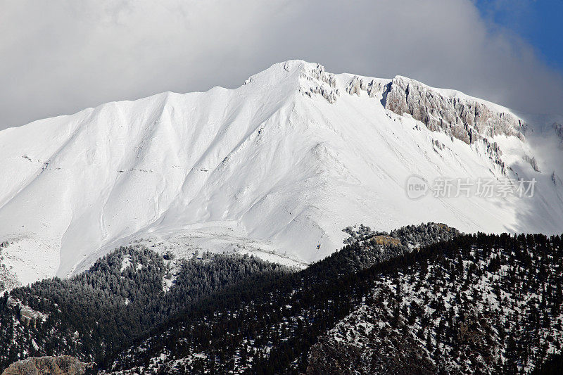 山峰