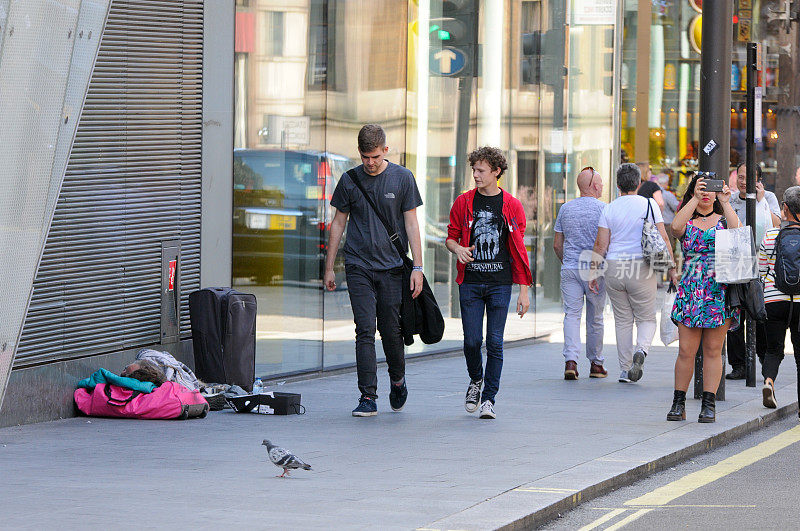 伦敦,一个乞丐