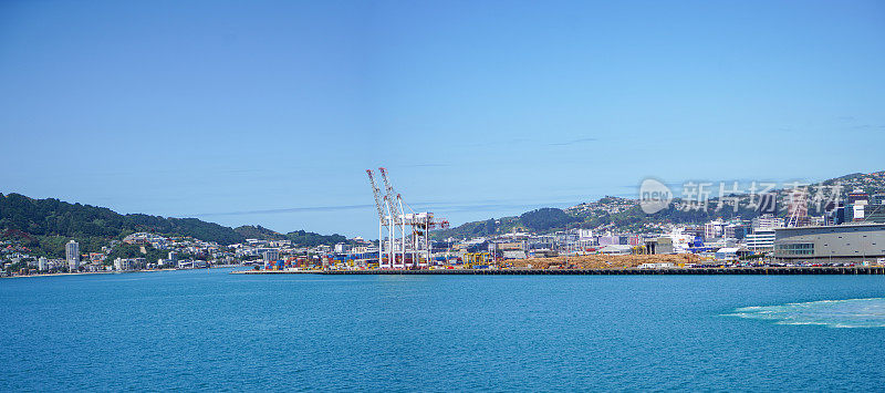 惠灵顿湾和海港全景，惠灵顿渡轮码头在Pipitea，新西兰惠灵顿。