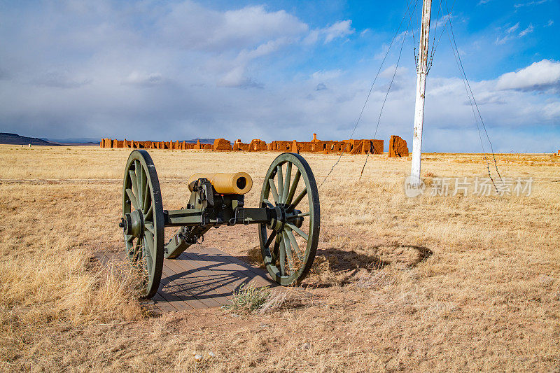 联合堡保存原有大炮，新墨西哥州砖墙