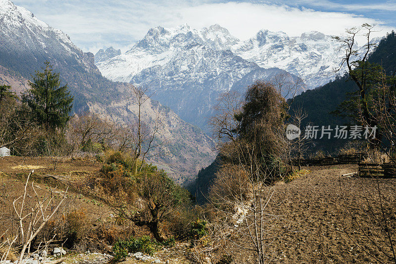 安纳普尔纳峰电路