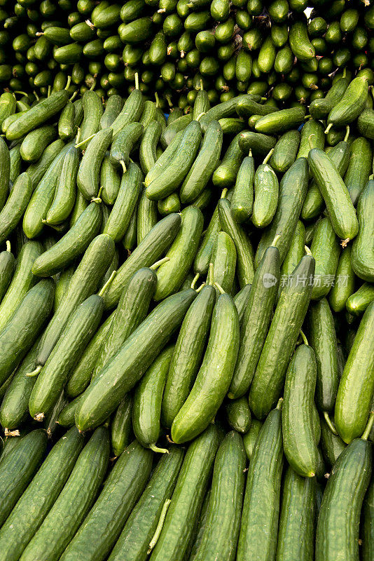 农贸市场的黄瓜