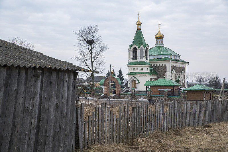 东欧白俄罗斯维什涅沃村的东正教教堂