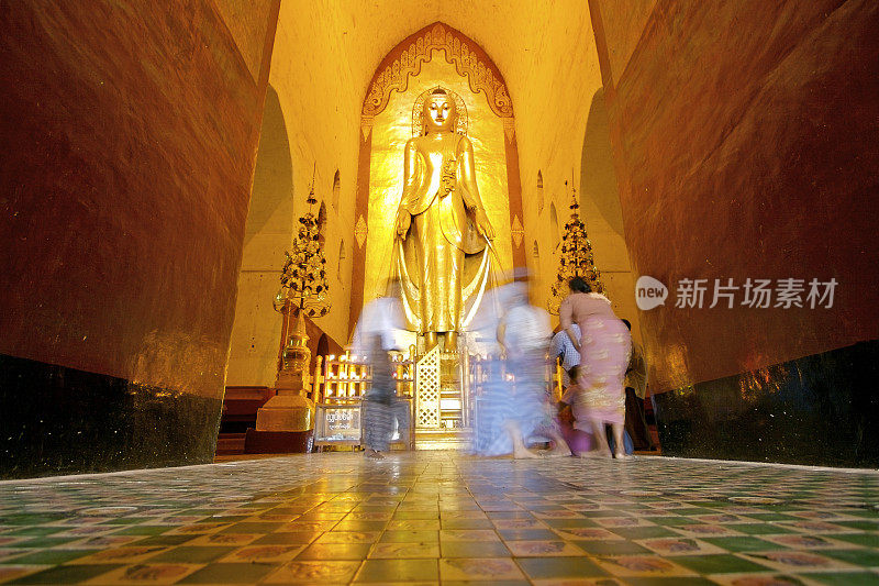 在缅甸蒲甘的阿难陀寺