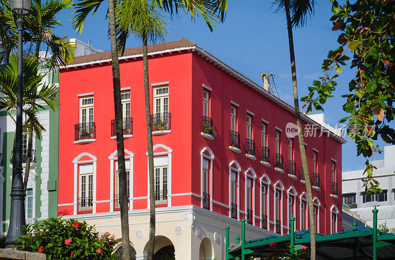 波多黎各圣胡安老城的红色建筑