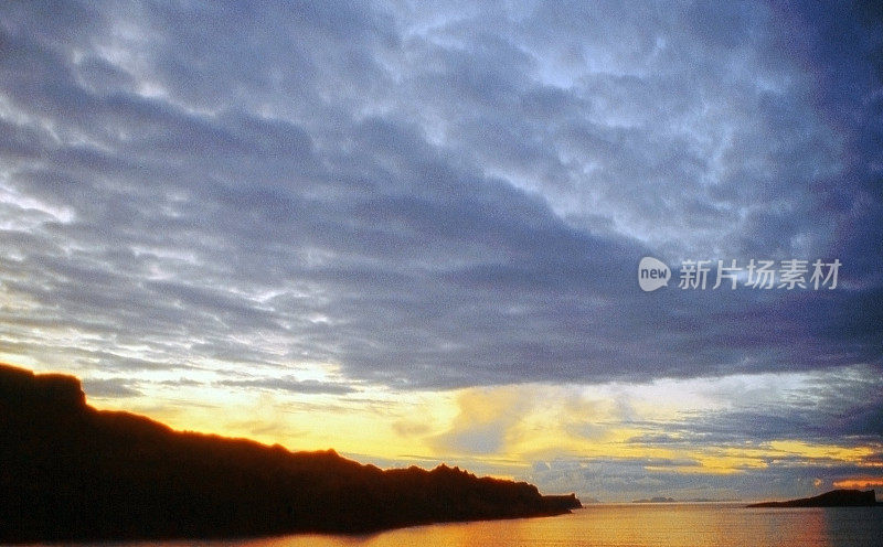 斯凯岛内赫布里底群岛，海山，天空，云彩，日落，日出，风景优美