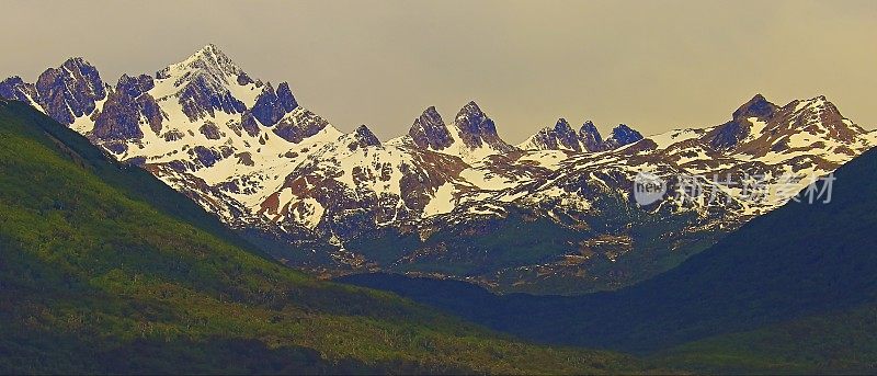 德纳瓦里诺山脉，威廉姆斯港-火地岛，智利