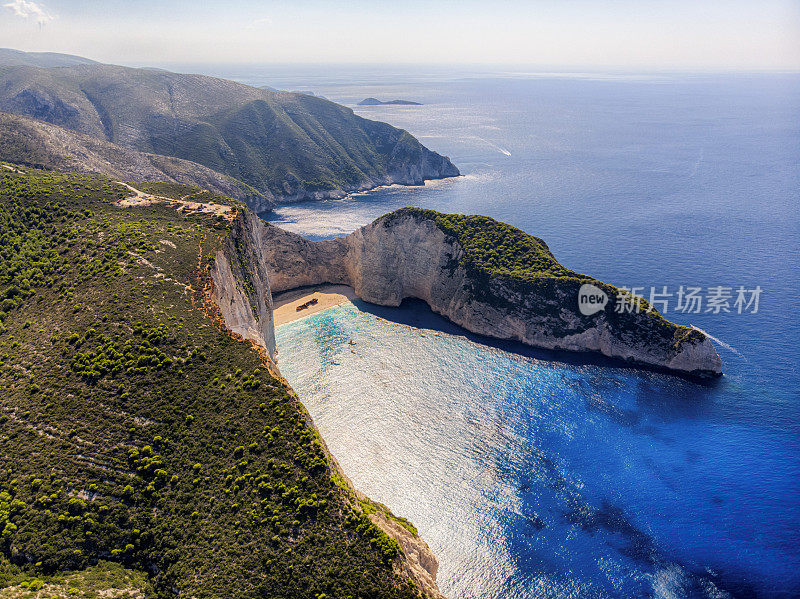 海难海滩鸟瞰图